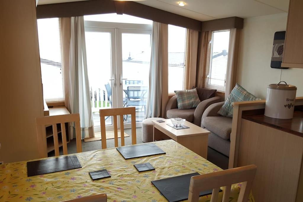 Ferienwohnung Cozy And Relaxing With Stunning Sea Views Lytchett Minster Exterior foto